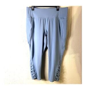 Lane Bryant Cacique women's blue Capri Yoga Pants18/20 Athleisure Workout Gym